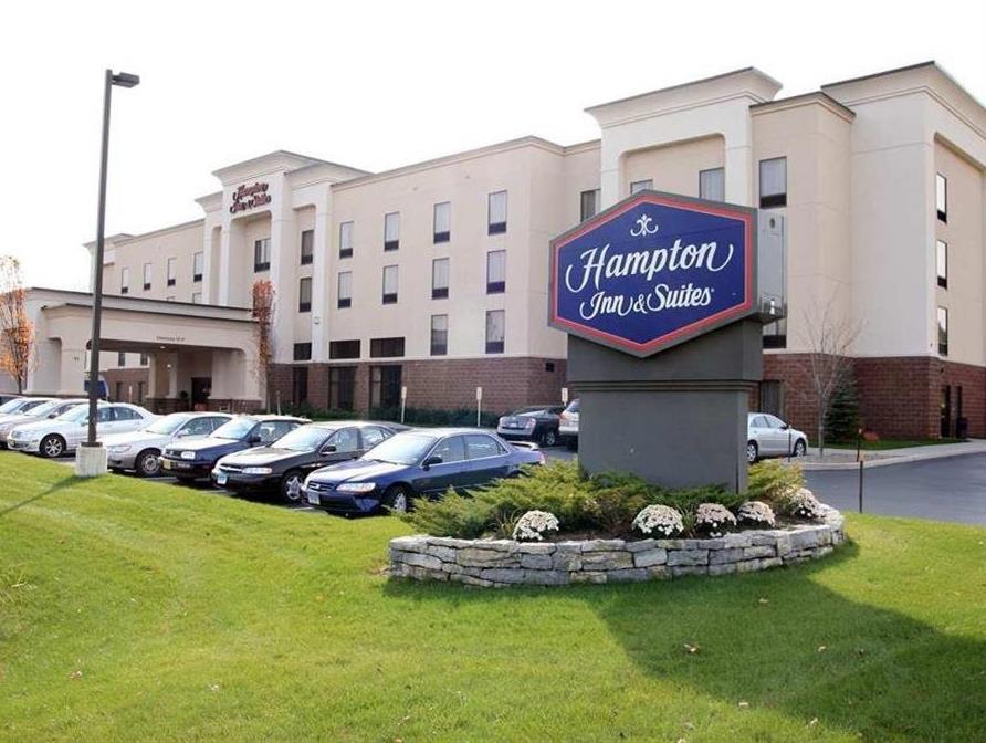 Hampton Inn & Suites Albany-Airport Latham Exterior photo